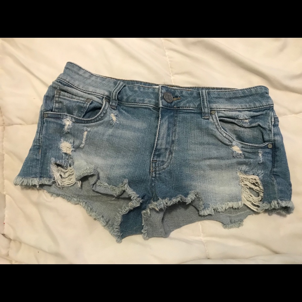 RSQ Light Washed Jean shorts